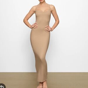 Skims fits everybody slip